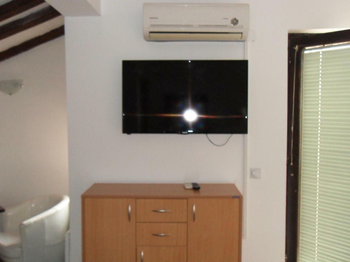 Apartments Ristak Ohrid Ngoại thất bức ảnh